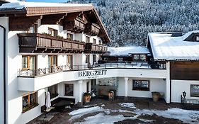 Hotel Bergzeit Flachau 4*